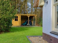 Berging-met-lessenaarsdak-19-mm-en-veranda-ottertuinhuizen-2.jpg